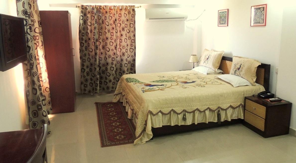 Hôtel Aroma Residency à Tinsukia Extérieur photo